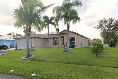 233 SW Parish Terrace, Port Saint Lucie, FL 34984 - Photo 3