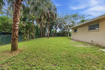 831 NW 43rd Avenue, Coconut Creek, FL 33066 - Photo 33