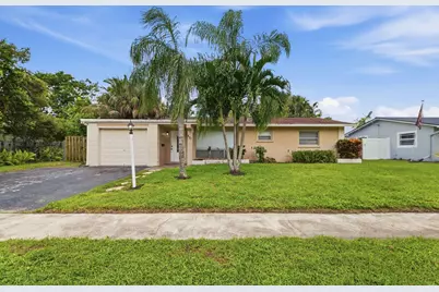 831 NW 43rd Avenue, Coconut Creek, FL 33066 - Photo 1