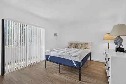 332 Northampton Q, West Palm Beach, FL 33417 - Photo 11