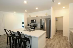 592 SW Dauphin Ave, Port Saint Lucie, FL 34953 - Photo 19