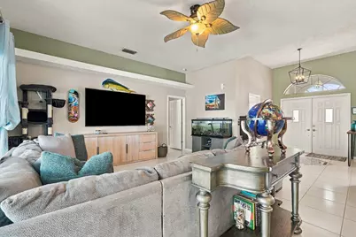 2801 SE Hutchings Avenue, Port Saint Lucie, FL 34952 - Photo 7