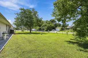 2801 SE Hutchings Ave, Port Saint Lucie, FL 34952 - Photo 31