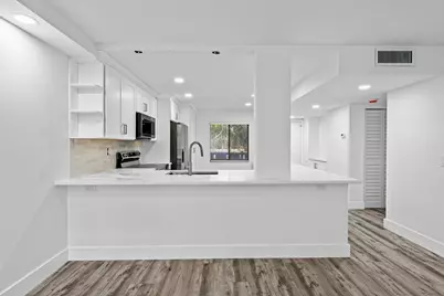 6585 Kensington Lane #Apt 207, Delray Beach, FL 33446 - Photo 7