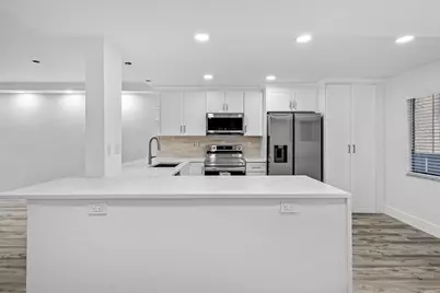 6585 Kensington Lane #Apt 207, Delray Beach, FL 33446 - Photo 9