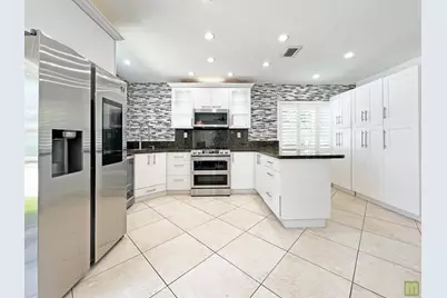 4975 NW 6th Street, Coconut Creek, FL 33063 - Photo 9