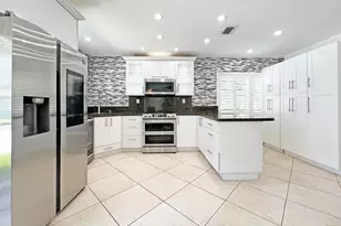 4975 NW 6th St, Coconut Creek, FL 33063 - Photo 9