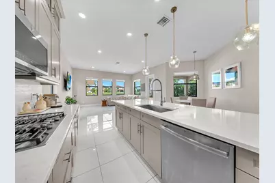11965 S Baypoint Circle, Parkland, FL 33076 - Photo 13