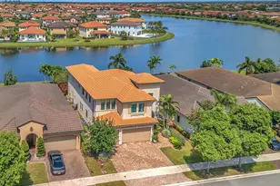 11965 S Baypoint Cir, Parkland, FL 33076 - Photo 3