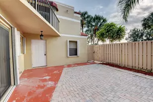 4145 Village Dr, Delray Beach, FL 33445 - Photo 9