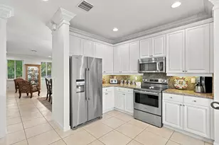 1020 Lavender Cir, Weston, FL 33327 - Photo 11