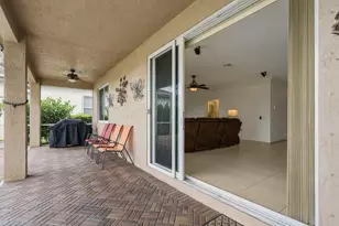 1020 Lavender Cir, Weston, FL 33327 - Photo 21