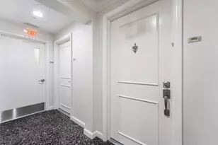 411 N New River Dr E, Fort Lauderdale, FL 33301 - Photo 45