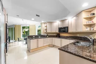 411 N New River Dr E, Fort Lauderdale, FL 33301 - Photo 11