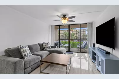 16 Royal Palm Way #205, Boca Raton, FL 33432 - Photo 5
