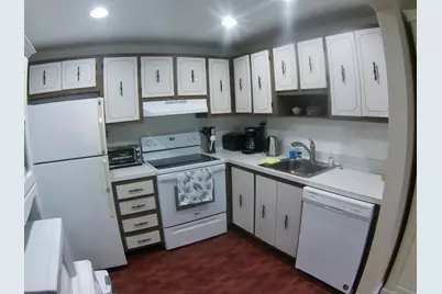23 Flanders A, Delray Beach, FL 33484 - Photo 11