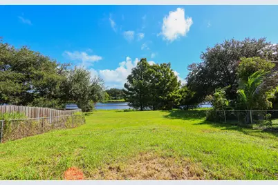 5275 SE Horizon Avenue, Stuart, FL 34997 - Photo 5