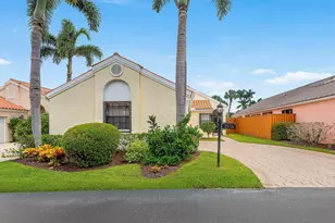 2530 La Lique Cir, Palm Beach Gardens, FL 33410 - Photo 3
