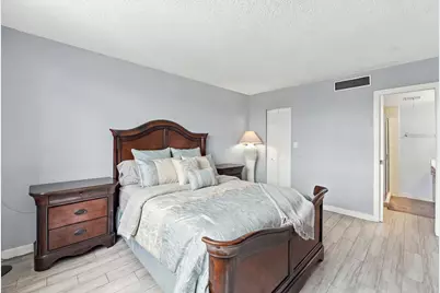 5860 NW 64th Avenue #201, Tamarac, FL 33319 - Photo 9
