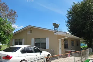 1223 Mccray Ct, Fort Pierce, FL 34950 - Photo 1