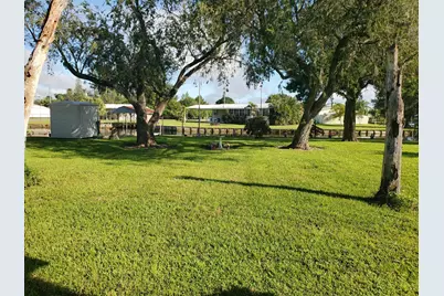 1122 Azalea Avenue, Moore Haven, FL 33471 - Photo 3