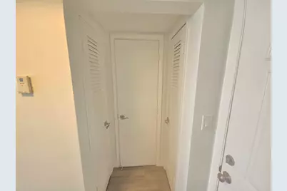 18555 NE 14th Avenue #709, Miami, FL 33179 - Photo 3