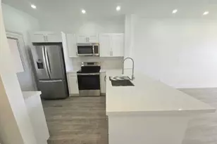 18555 NE 14th Ave, Miami, FL 33179 - Photo 5