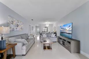 7807 Golf Cir Dr, Margate, FL 33063 - Photo 9