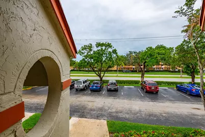5590 Courtyard Drive, Margate, FL 33063 - Photo 5