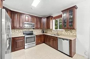 1985 Landing Way, Weston, FL 33326 - Photo 7