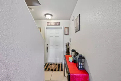 8985 Lancaster Street, Tamarac, FL 33321 - Photo 7