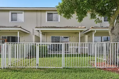 8985 Lancaster Street, Tamarac, FL 33321 - Photo 5