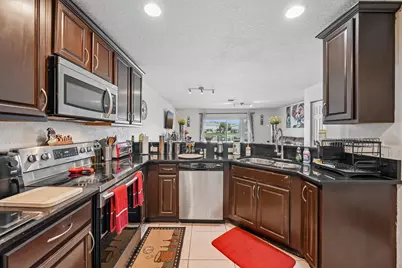 8985 Lancaster Street, Tamarac, FL 33321 - Photo 11