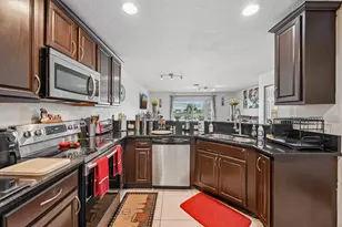 8985 Lancaster St, Tamarac, FL 33321 - Photo 11