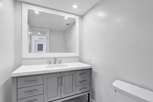 575 Oaks Ln, Pompano Beach, FL 33069 - Photo 5