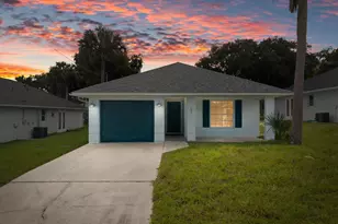 241 12th St SW, Vero Beach, FL 32962 - Photo 13