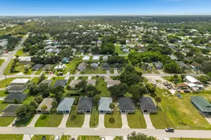 241 12th St SW, Vero Beach, FL 32962 - Photo 31