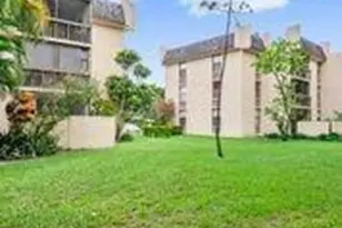 8429 Forest Hills Dr, Coral Springs, FL 33065 - Photo 11