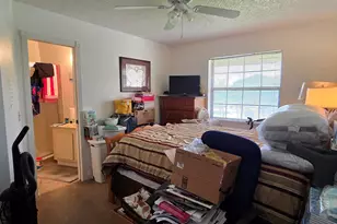 2041 NE Collins Cir, Jensen Beach, FL 34957 - Photo 9