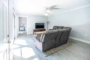 1110 11th Terrace, Palm Beach Gardens, FL 33418 - Photo 7