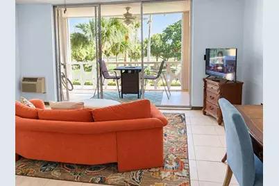 15 S Golfview Road #305, Lake Worth Beach, FL 33460 - Photo 1