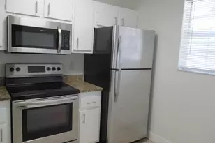 835 NW 103rd Terrace, Pembroke Pines, FL 33026 - Photo 3