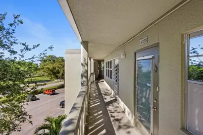 4028 Berkshire B #4028, Deerfield Beach, FL 33442 - Photo 3