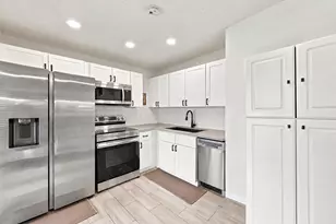 2775 NE 16th Ave, Pompano Beach, FL 33064 - Photo 3