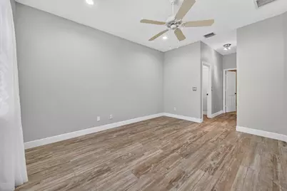 1559 SE Tidewater Place, Stuart, FL 34997 - Photo 9