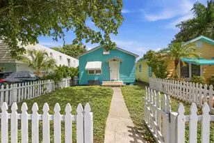 410 S L St, Lake Worth Beach, FL 33460 - Photo 1