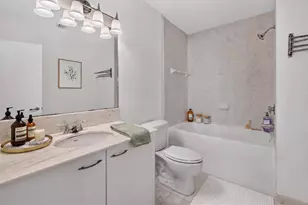 133 NE 2nd Ave, Miami, FL 33132 - Photo 17