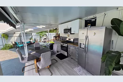 268 Holly Drive, West Palm Beach, FL 33415 - Photo 9