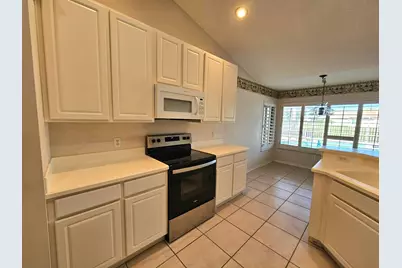 909 SW Lake Charles Circle, Port Saint Lucie, FL 34986 - Photo 13