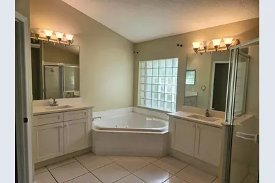 909 SW Lake Charles Circle, Port Saint Lucie, FL 34986 - Photo 25